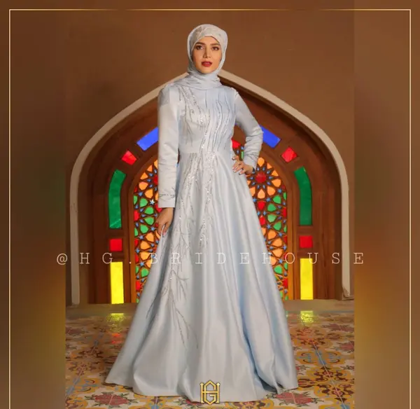 عکس لباس عروس آبی آسمانی