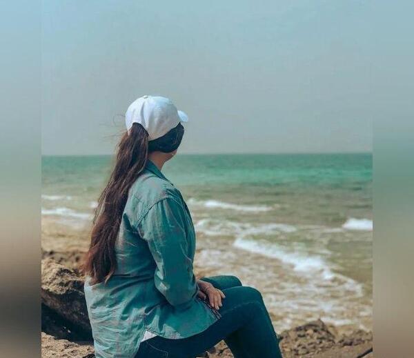 عکس پروفایل دخترانه لاتی سیاه سفید