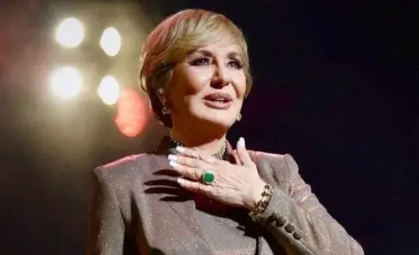 عکس گوگوش و مادرش