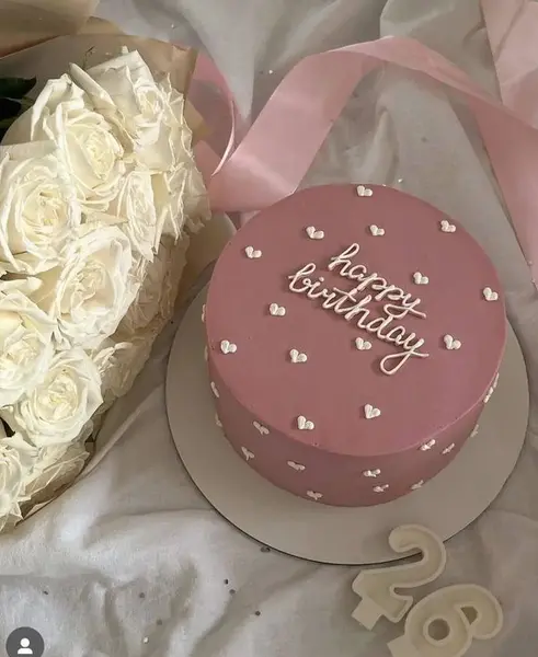 عکس کیک زنانه ساده