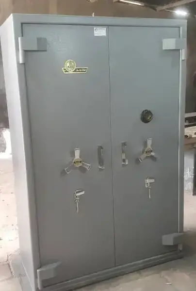 عکس گاو صندوق بانک