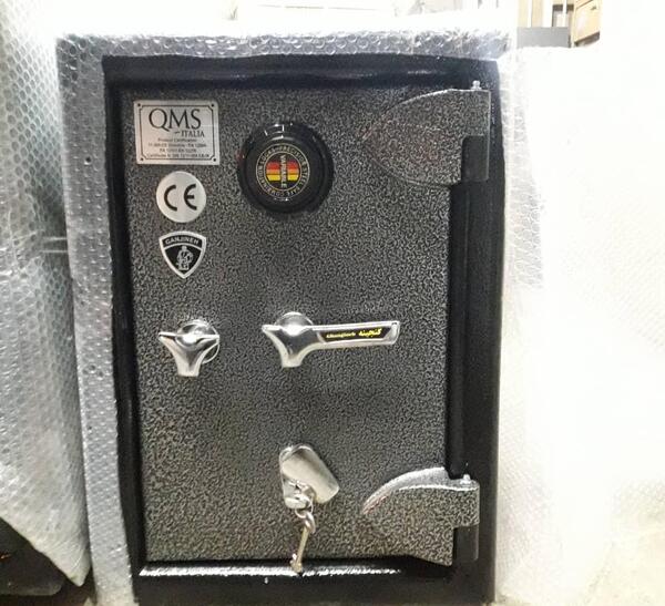 عکس گاوصندوق گنجینه