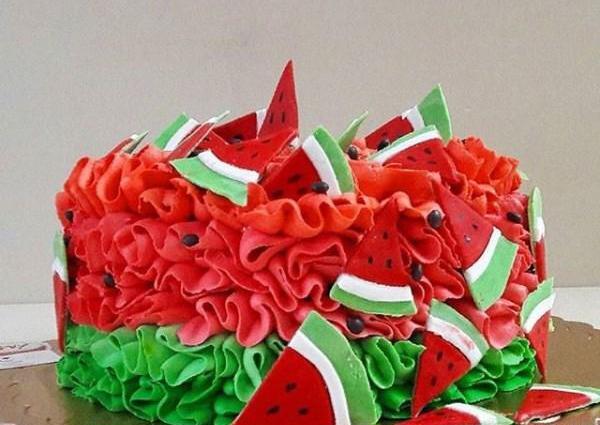 عکس کیک شب یلدا دخترانه