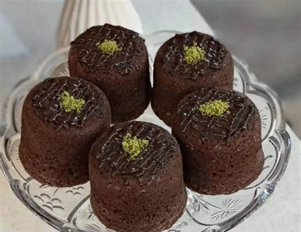 عکس کیک فنجانی شکلاتی
