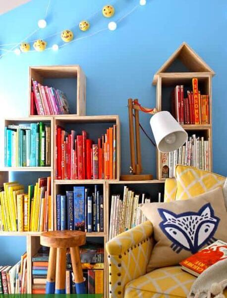 عکس کتابخوانی کودکان