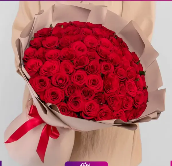 عکس گل رز مصنوعی قرمز