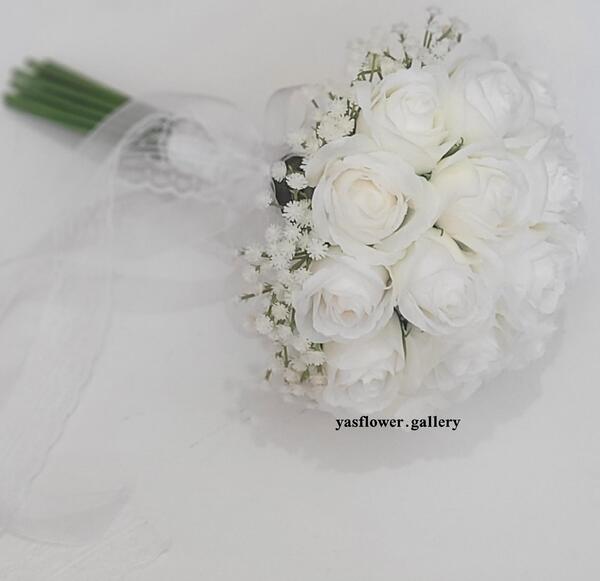 عکس دسته گل عروس رز سفید