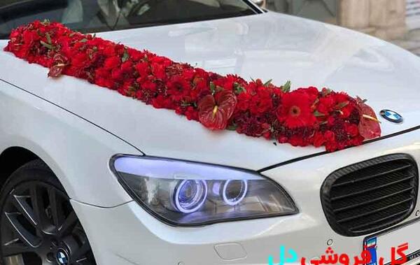عکس ماشین عروس با گل رز قرمز