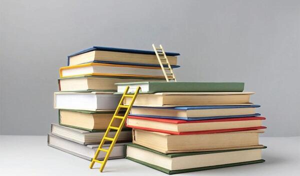 عکس کتابخانه خالی