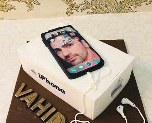 عکس کیک گوشی موبایل