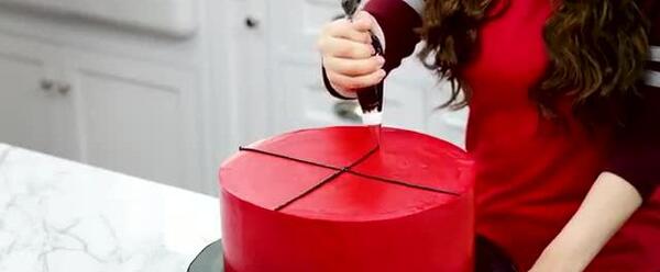 عکس کیک مرد عنکبوتی ساده