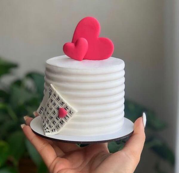عکس کیک نیم کیلویی دخترانه