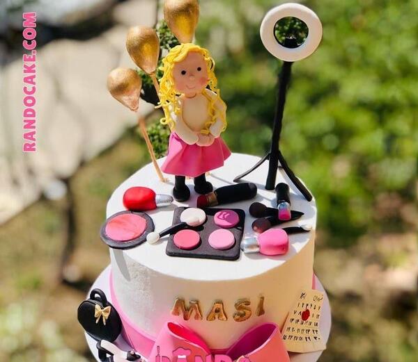 عکس کیک نیم کیلویی دخترانه