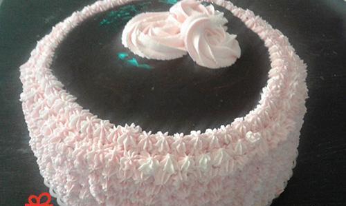 عکس کیک نیم کیلویی ساده