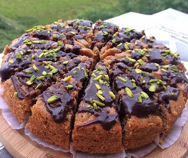 عکس کیک هویج با گردو و دارچین
