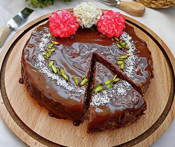 عکس کیک یخچالی با بیسکویت