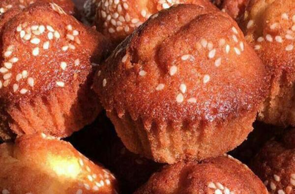 عکس کیک یزدی با شمع