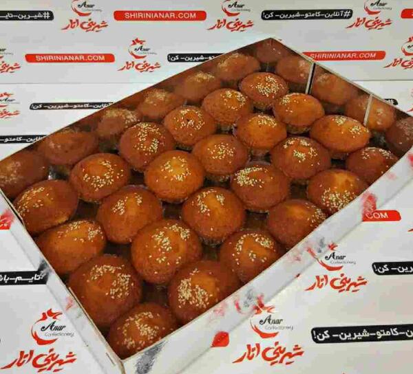 عکس کیک یزدی با شمع
