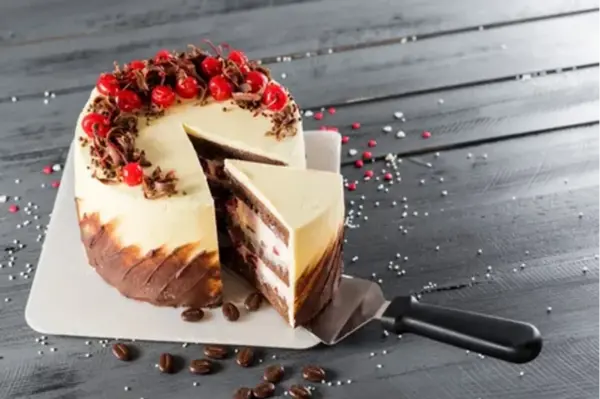 عکس کیک یک کیلو و نیمی