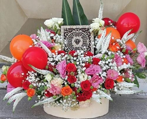 عکس کیک و دسته گل تولد