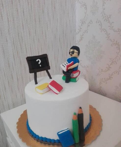 عکس کیک روز معلم شیک مردانه