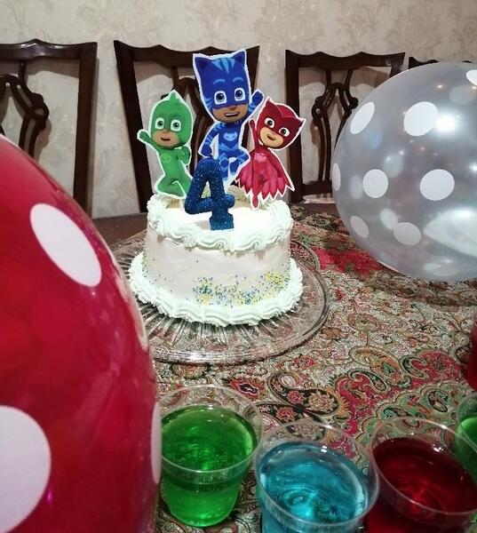 عکس گروه شب نقاب برای کیک
