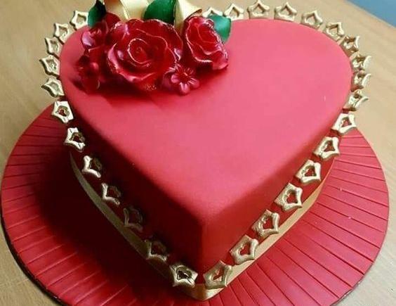 عکس کیک قلب ساده