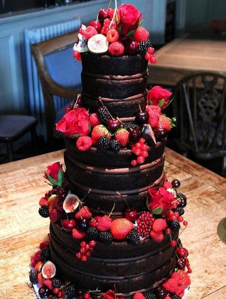 عکس کیک ۱۰۰ طبقه ای