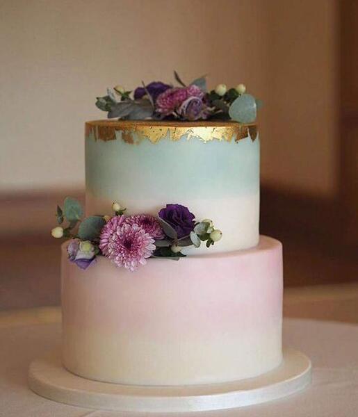 عکس کیک ۱۰۰ طبقه ای