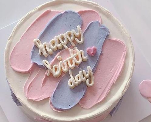 عکس کیک بنفش طوسی