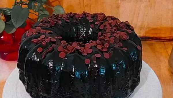 عکس از کیک خیس شکلاتی
