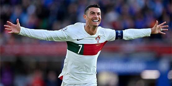عکس کیک رونالدو در النصر