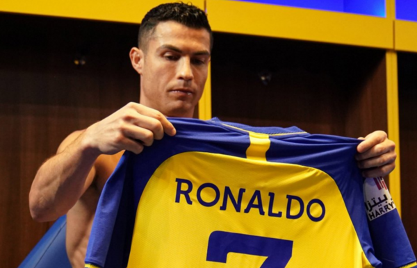 عکس کیک رونالدو در النصر