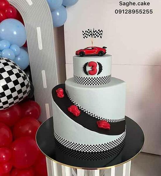 عکس کیک دو طبقه تولد