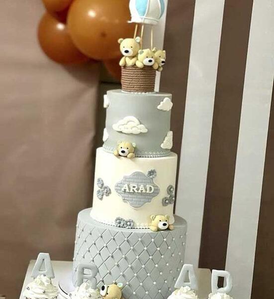 عکس کیک مرد عنکبوتی چهار طبقه