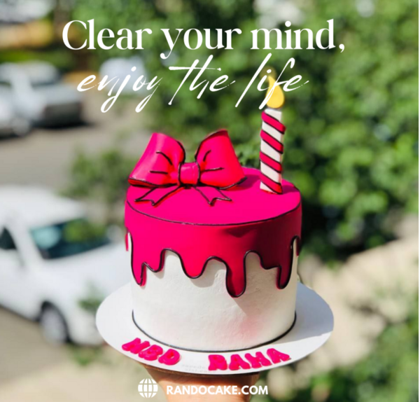 عکس کیک شکلاتی کارتونی