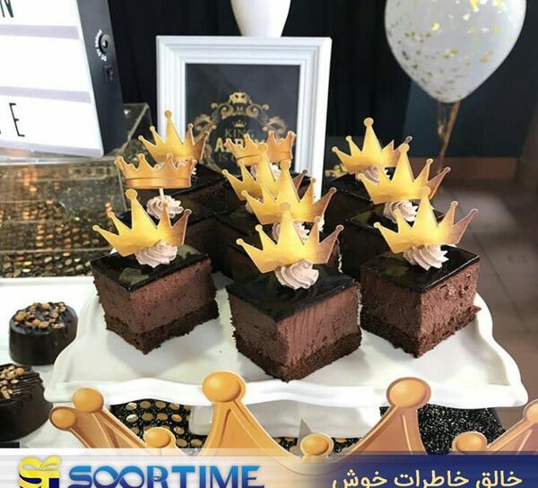 عکس کیک تولد با تم مشکی طلایی