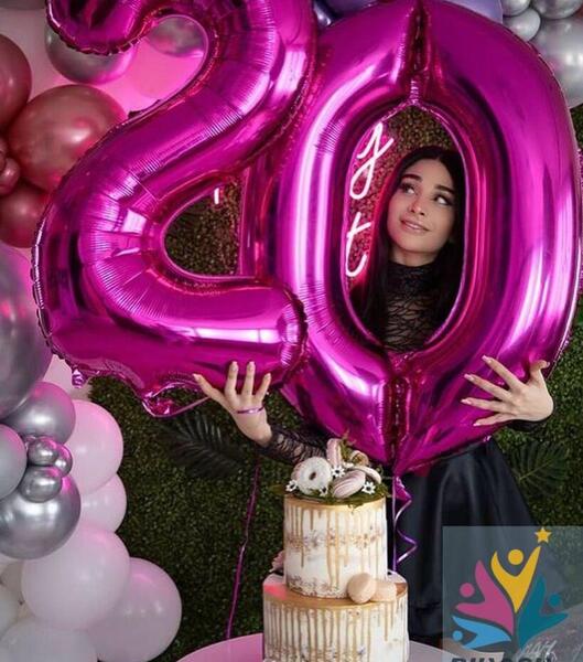 عکس کیک تولد با بادکنک