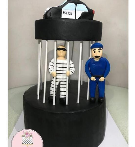 عکس کیک تولد ماشین پلیس