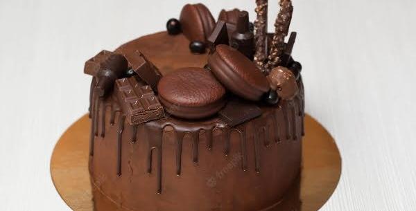 عکس کیک تولد شکلاتی ساده