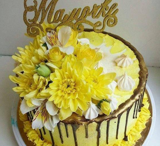عکس کیک تولد رنگ زرد
