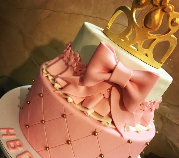 عکس کیک تولد چهار طبقه ای