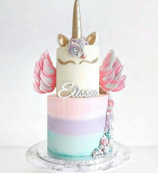 عکس کیک تولد اسب تک شاخ دو طبقه