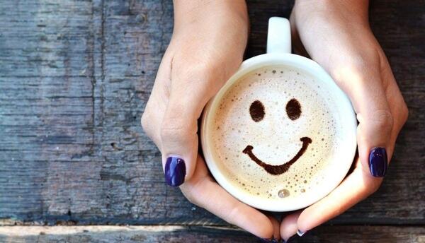 عکس پروفایل نوشیدن قهوه