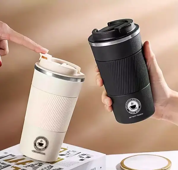 عکس با ماگ قهوه