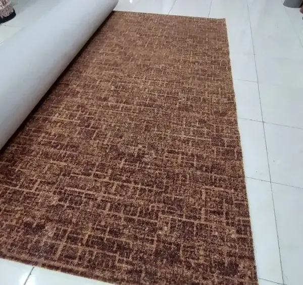 عکس موکت قهوه ای