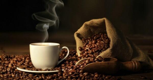 عکس تابلو قهوه فروشی
