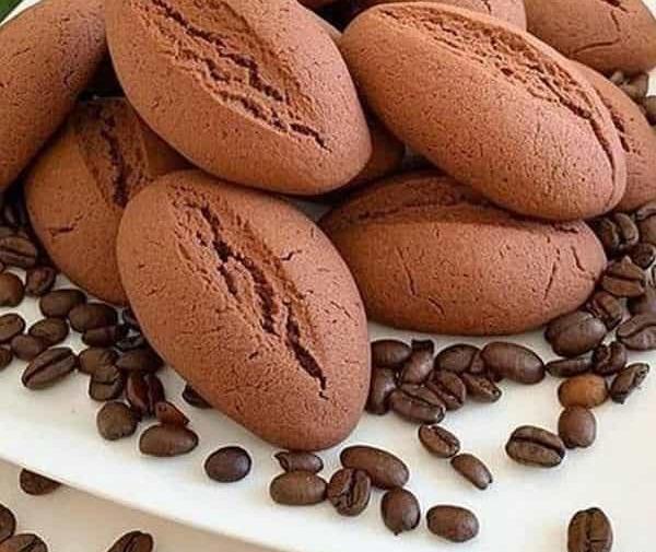 عکس شیرینی قهوه ای