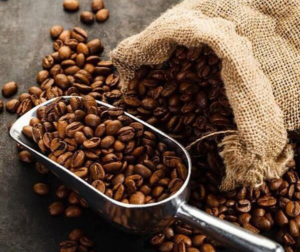 عکس دانه های قهوه با کیفیت بالا