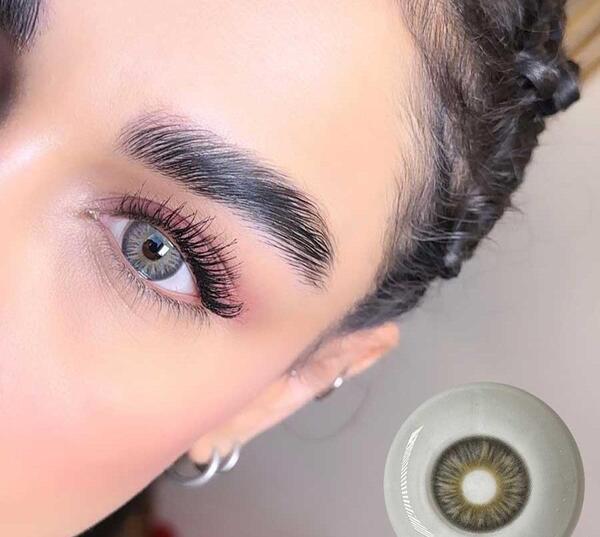 عکس لنز قهوه ای روشن